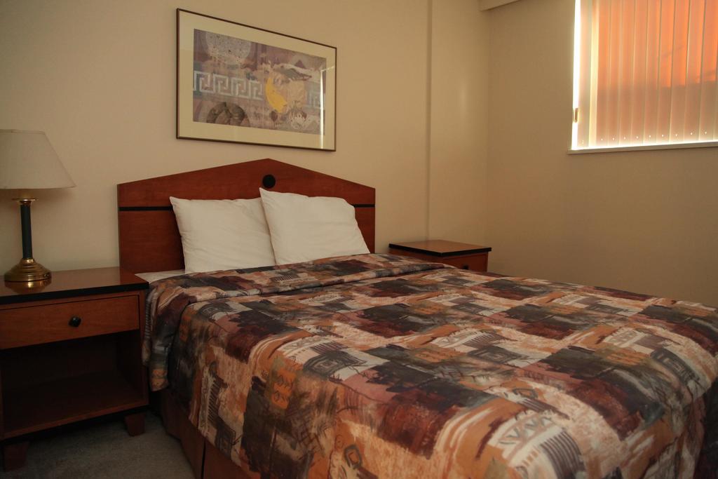 Vancouver Airport Condos Richmond Room photo